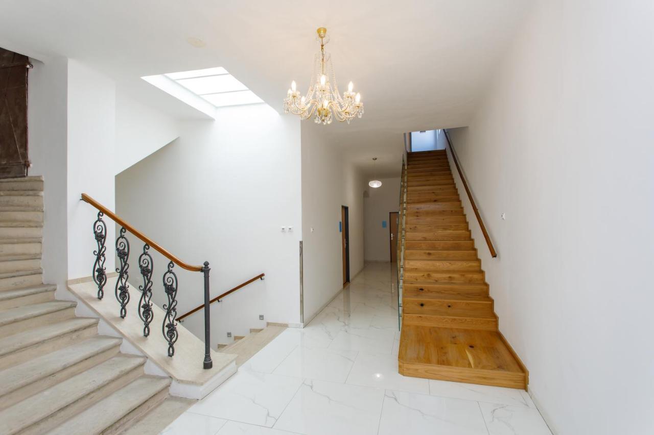 Luxusni Velky Apartman S Terasou V Centru Litomysle Eksteriør bilde